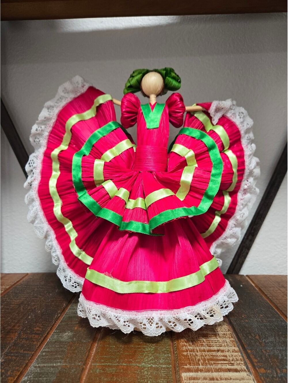 Vintage Mexican Corn Husk Doll Ballet Folklorico Folk Art Dress 11" Handmade